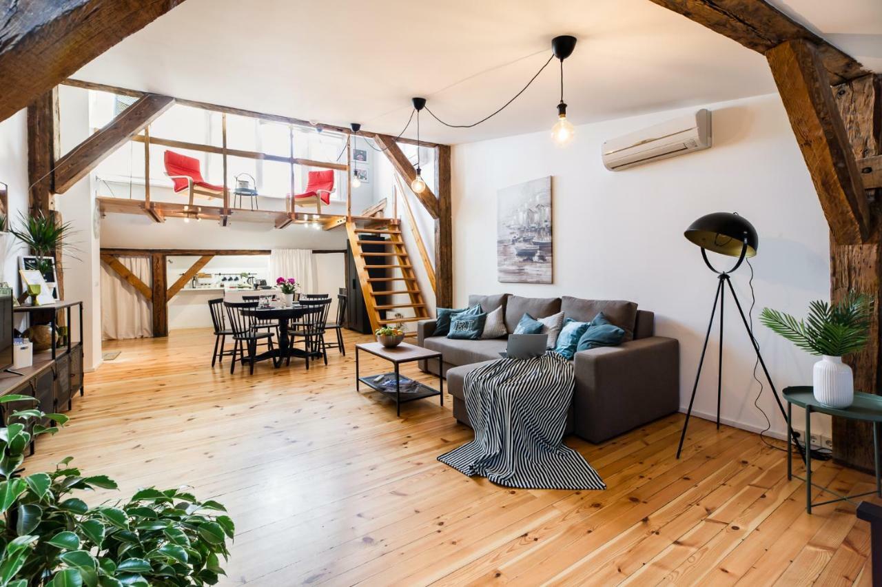 Cozy Studio Mansard Riga Old Town Aptartment, Ac Luaran gambar