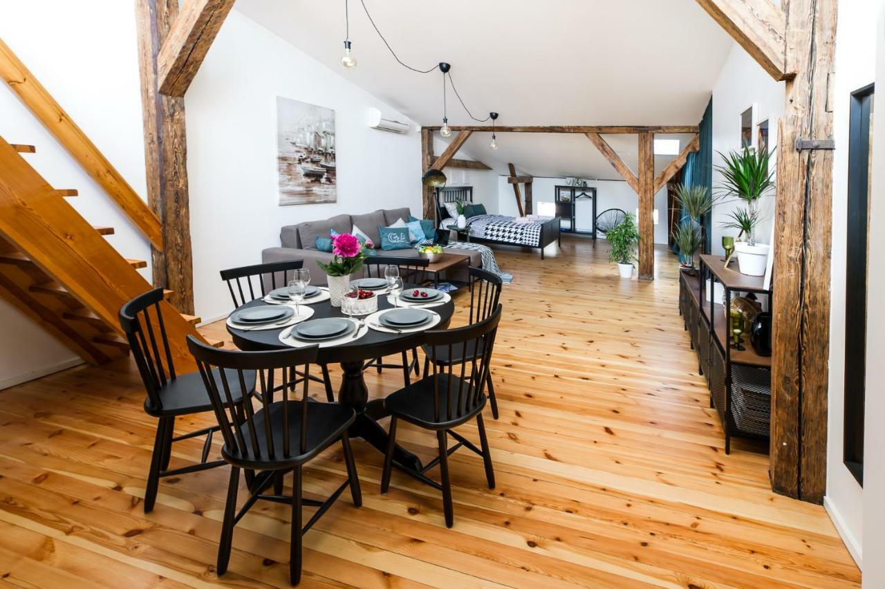 Cozy Studio Mansard Riga Old Town Aptartment, Ac Luaran gambar