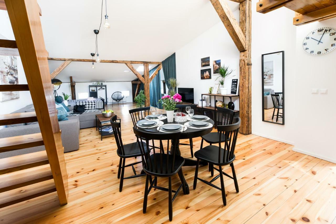 Cozy Studio Mansard Riga Old Town Aptartment, Ac Luaran gambar