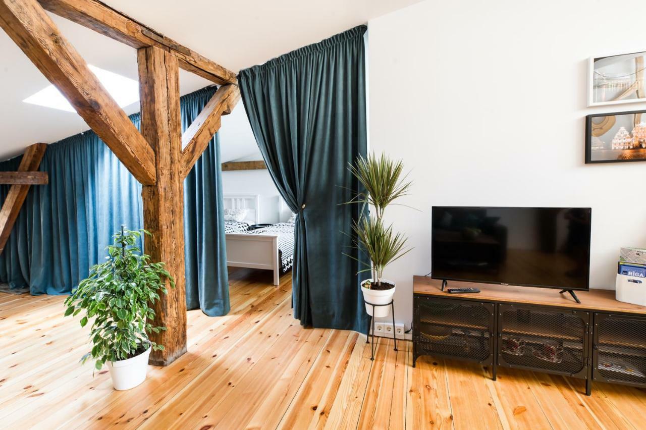 Cozy Studio Mansard Riga Old Town Aptartment, Ac Luaran gambar