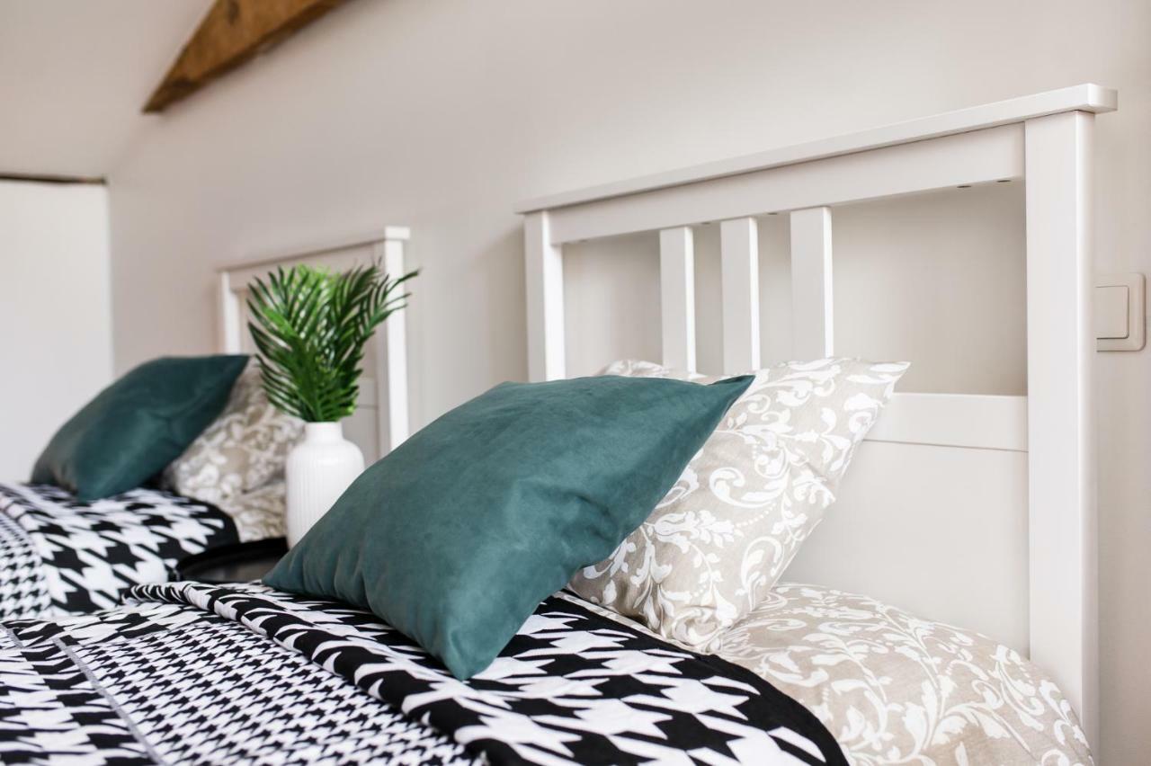 Cozy Studio Mansard Riga Old Town Aptartment, Ac Luaran gambar