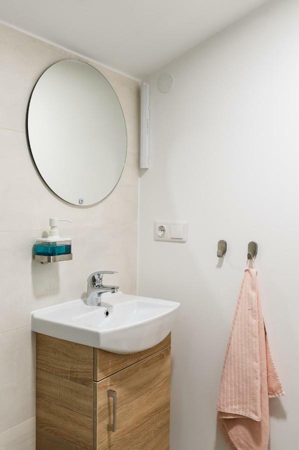 Cozy Studio Mansard Riga Old Town Aptartment, Ac Luaran gambar