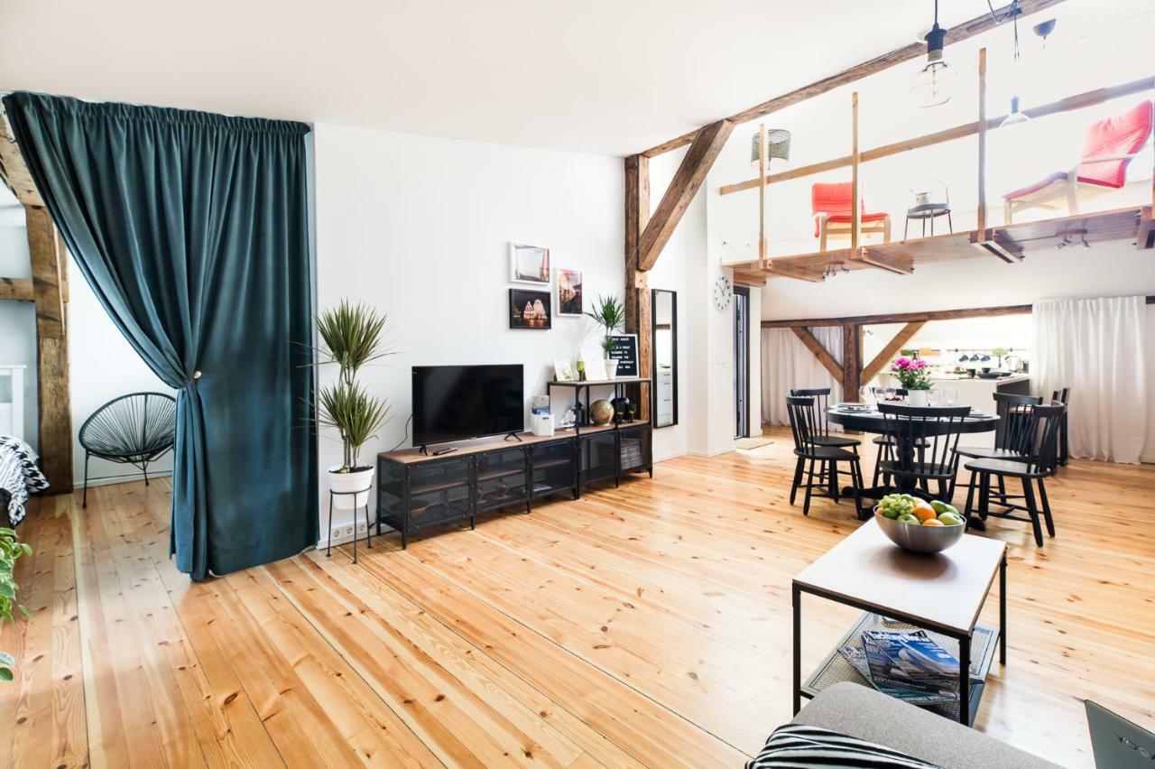 Cozy Studio Mansard Riga Old Town Aptartment, Ac Luaran gambar